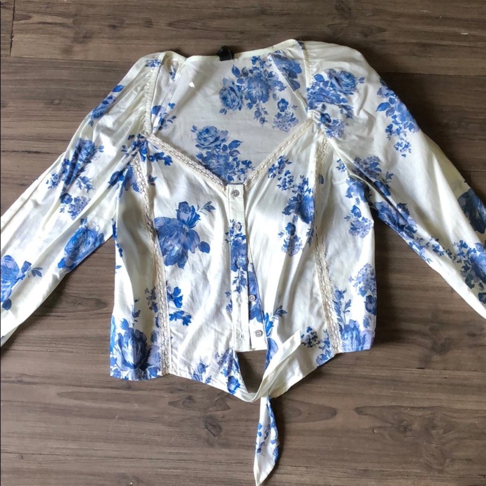 Long sleeve blouse